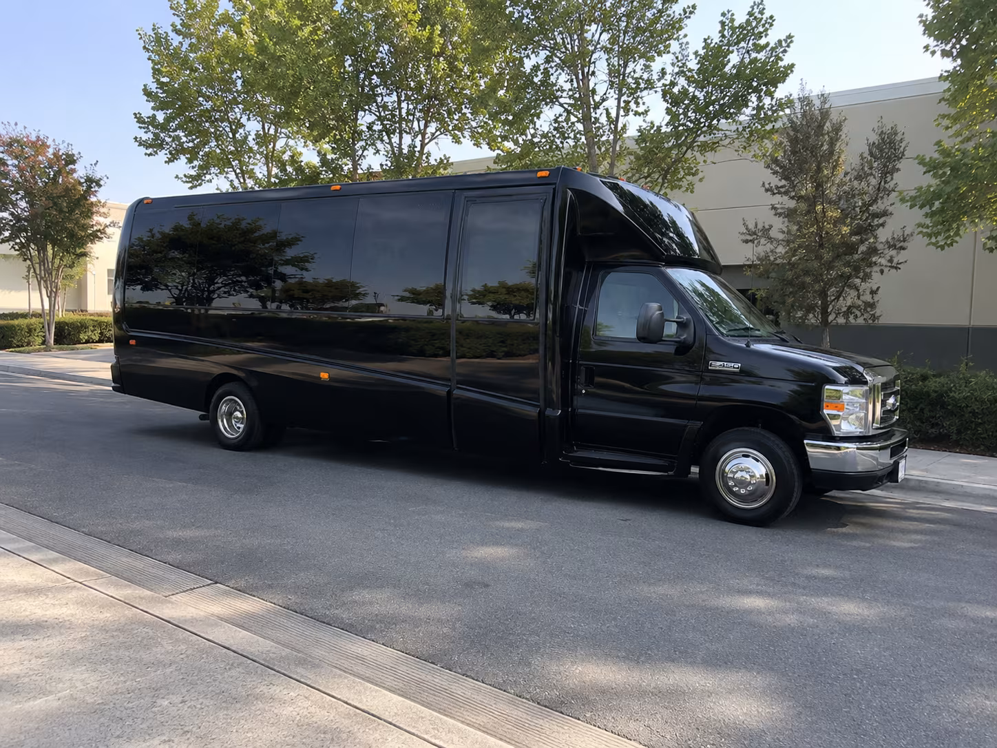 Gilbert Winery Tour & Pub Crawl Transportation group transportation